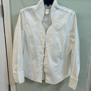White embroidered button down top. Size L